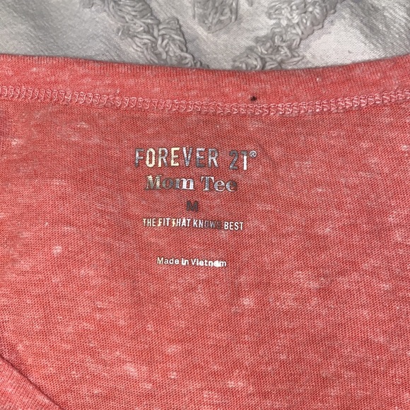 tshirt - Picture 3 of 3